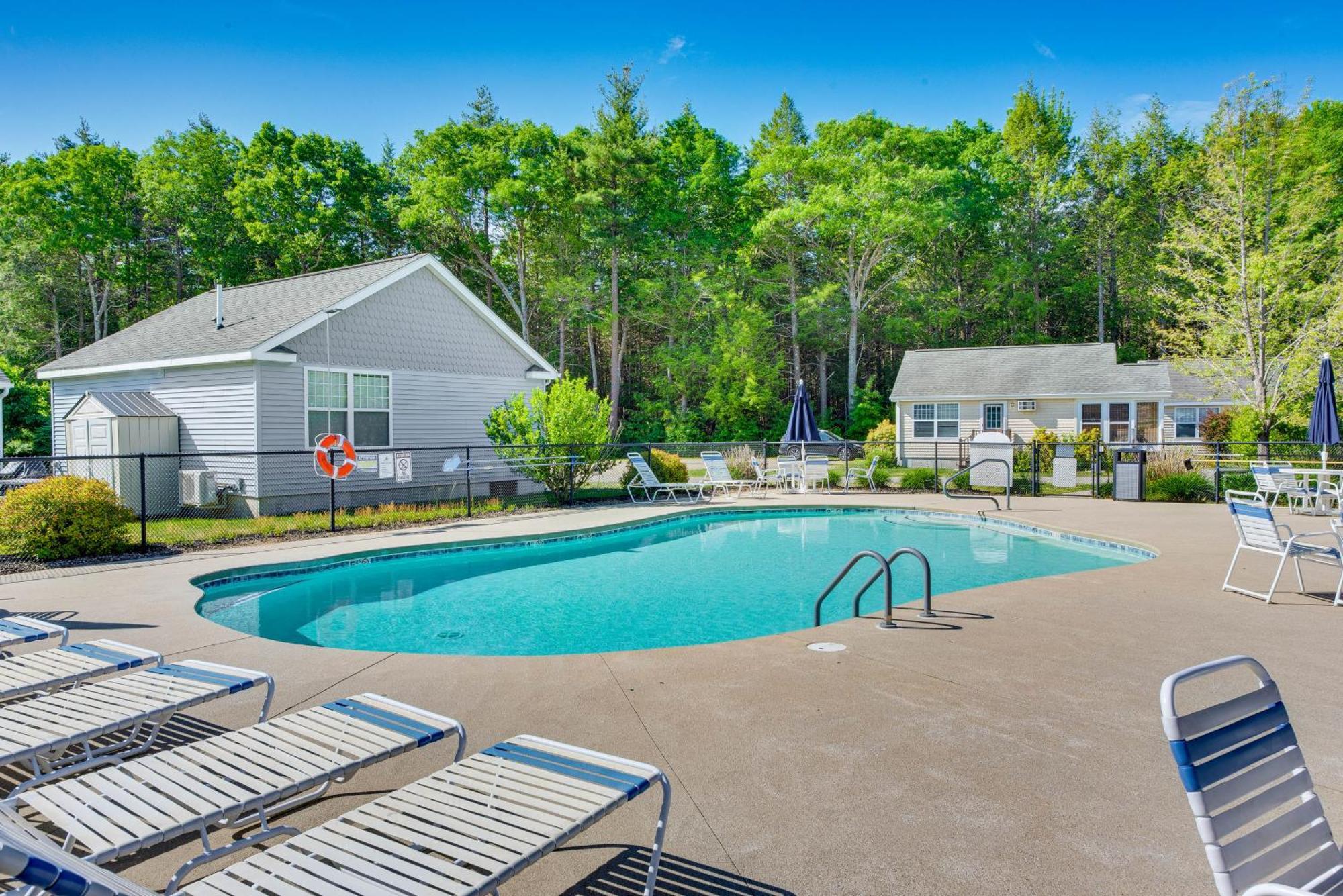 Charming Coastal Cottage With Pool Access! Wells Exterior photo