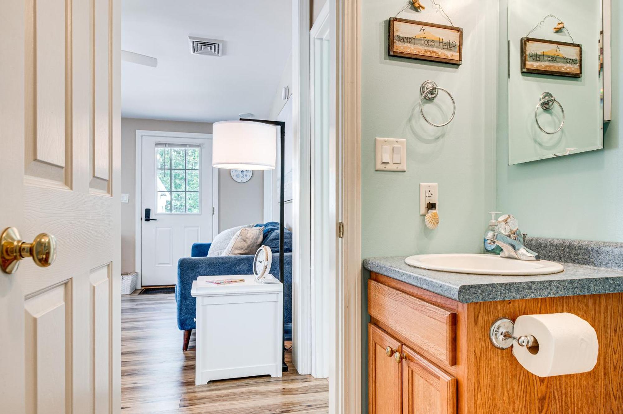 Charming Coastal Cottage With Pool Access! Wells Exterior photo