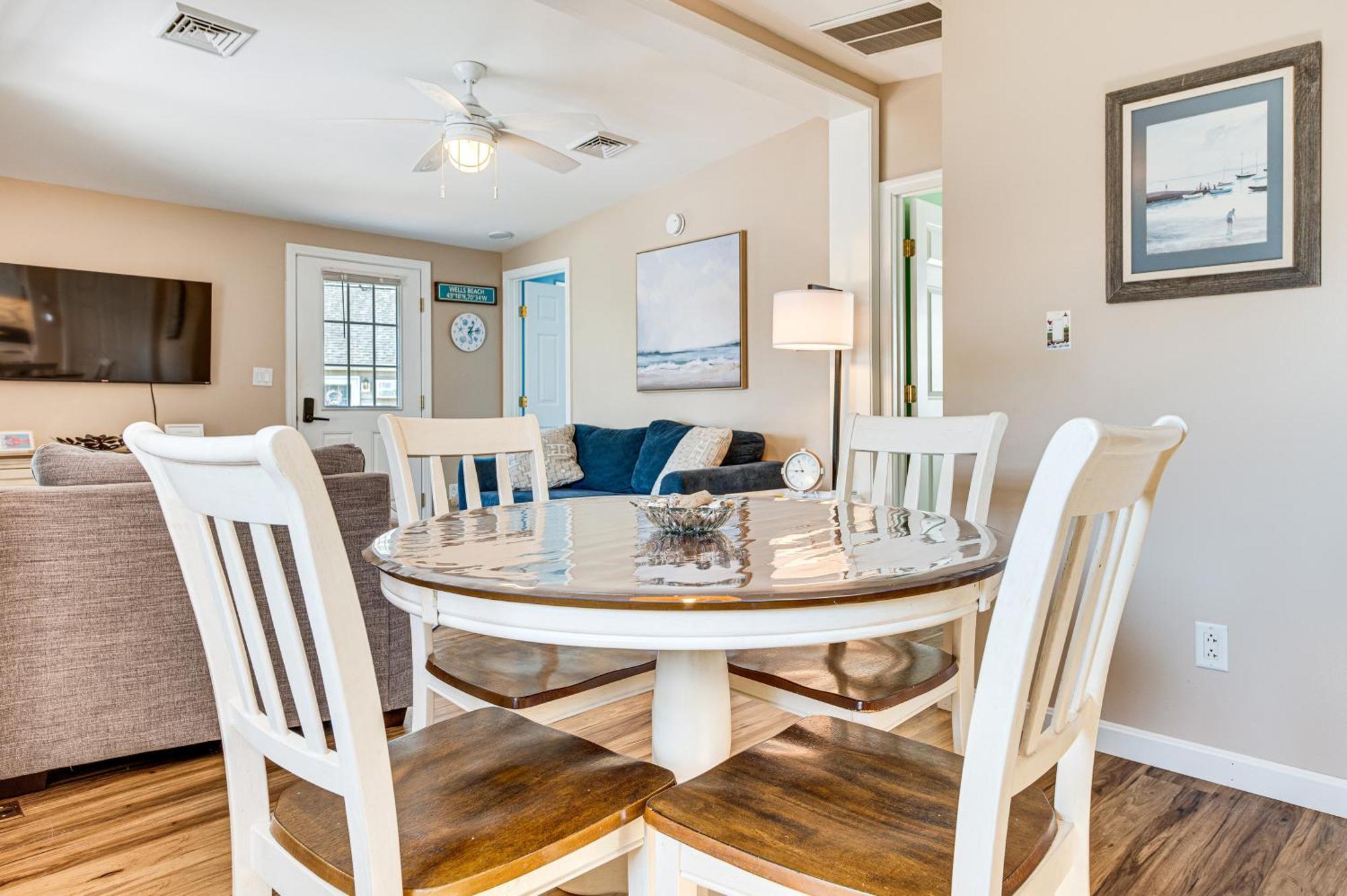 Charming Coastal Cottage With Pool Access! Wells Exterior photo